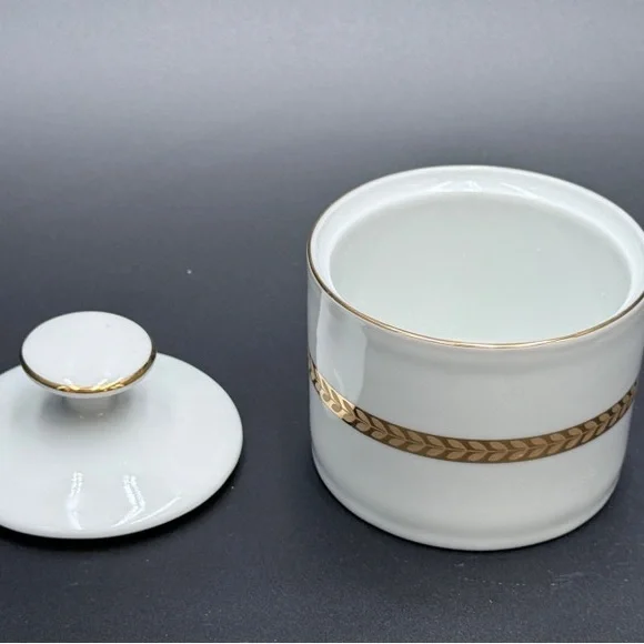 Retroneu Imperial Gold Sugar Bowl with Gold Trim - Picture 4 of 4